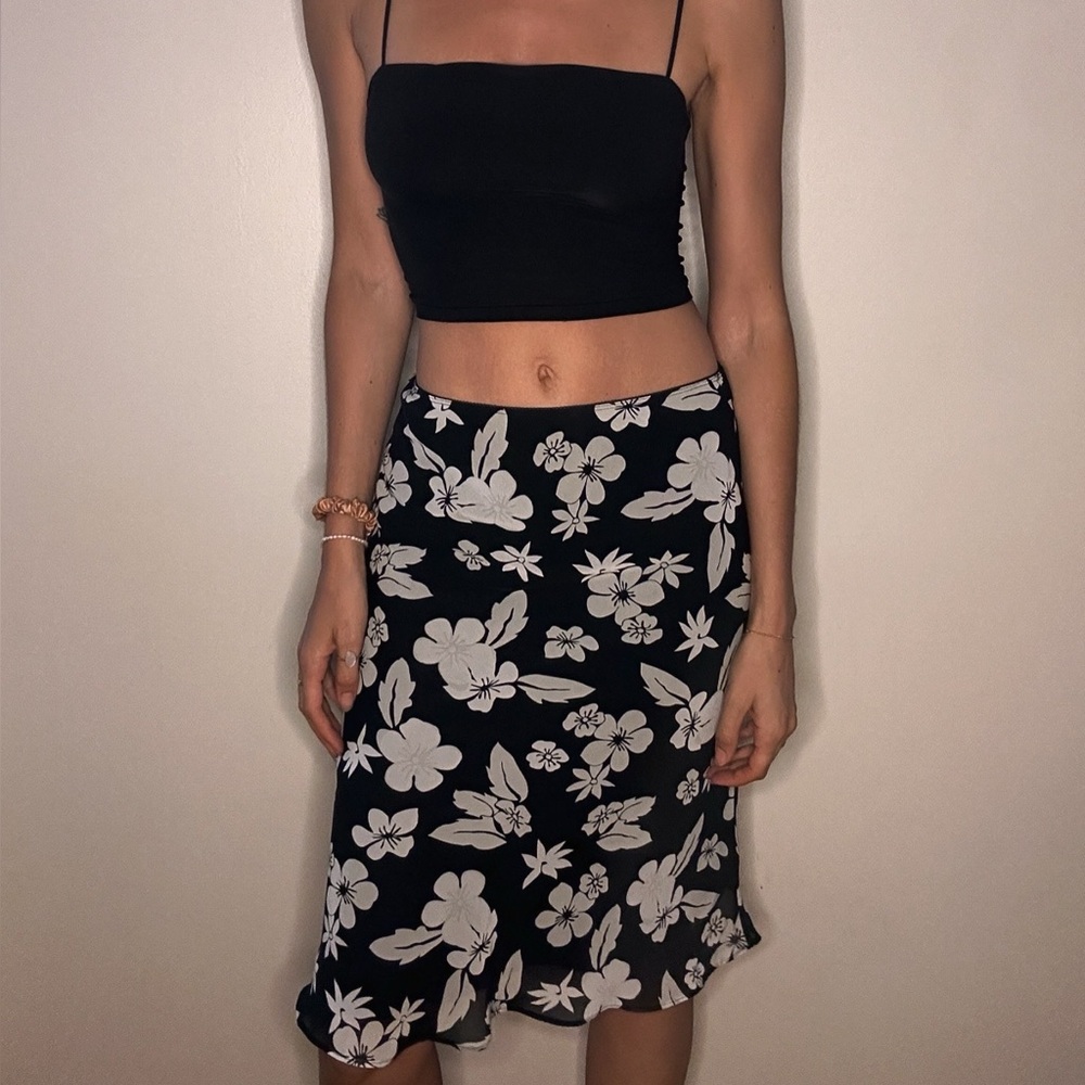 blue aloha skirt 💙
